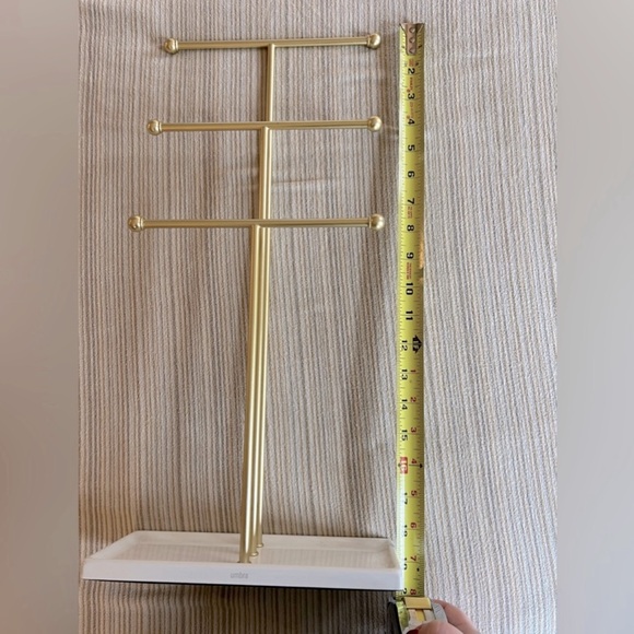 Umbra Jewelry Stand - Picture 4 of 5